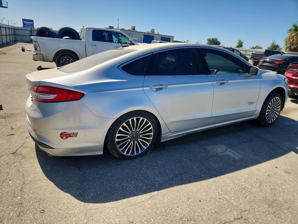 2017 Ford Fusion მანქანა იყიდება აუქციონზე, vin: 3FA6P0PU2HR329380, აუქციონის ნომერი: 70773826