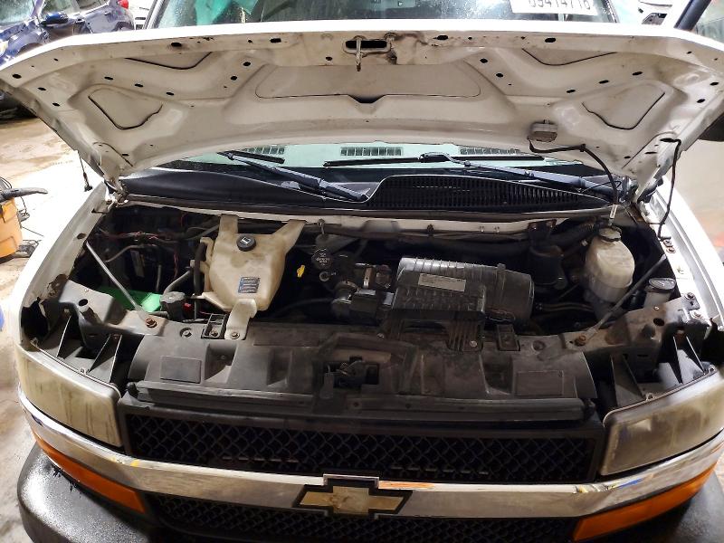 69414716 :رقم المزاد ، 1GAZGPFGXH1216940 vin ، 2017 Chevrolet Express G3500 مزاد بيع