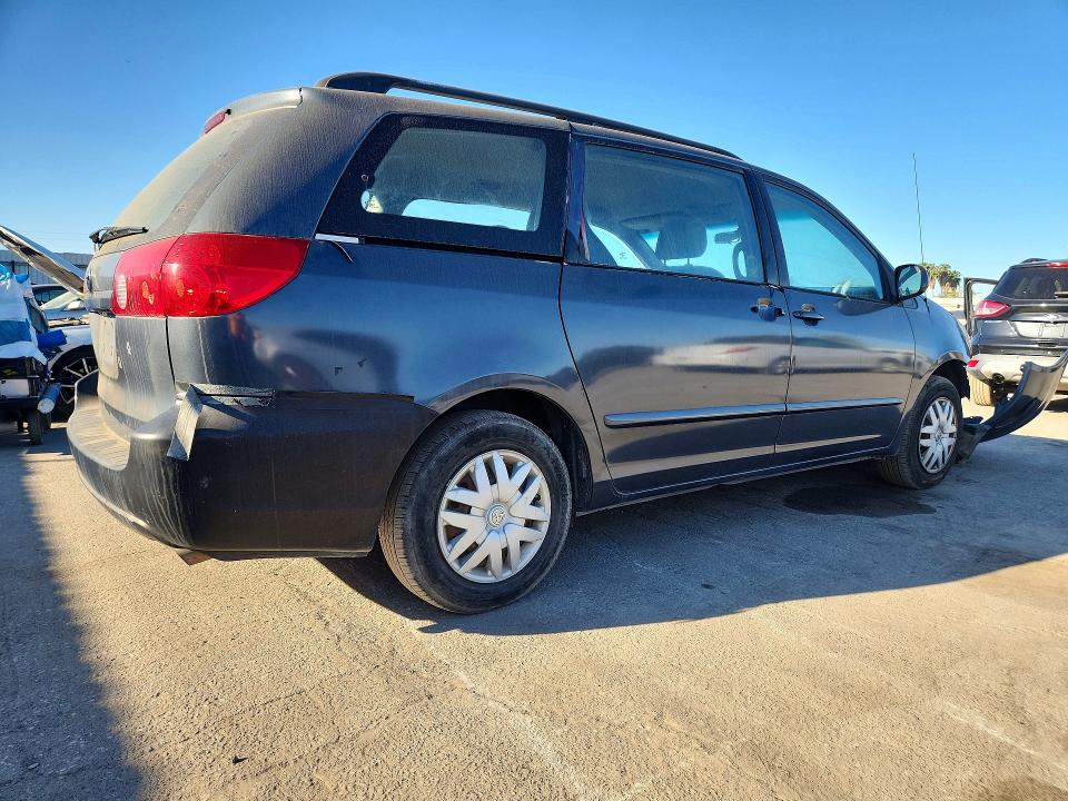 Продаж на аукціоні авто 2007 Toyota Sienna, vin: 5TDZK23C17S034992, номер лоту: 70385826