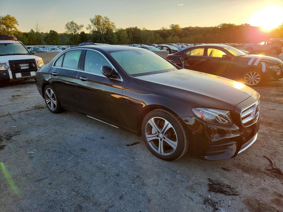 Продажа на аукционе авто 2017 Mercedes-benz E, vin: WDDZF4KB6HA167972, номер лота: 67822866
