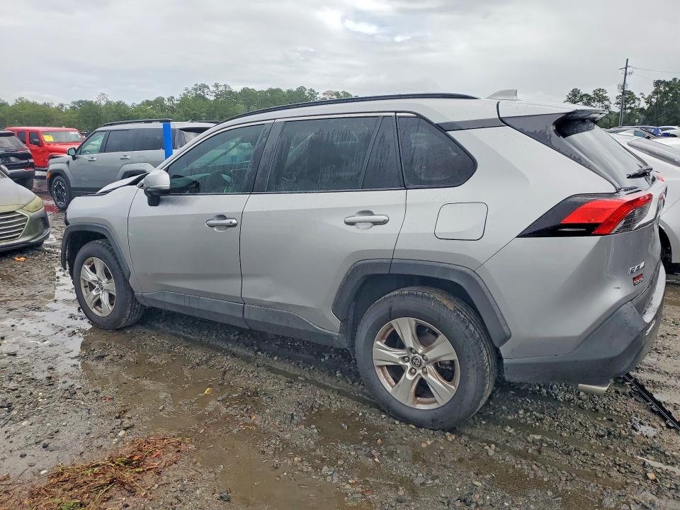 Продажа на аукционе авто 2021 Toyota Rav4, vin: 2T3W1RFV7MC128222, номер лота: 68252736