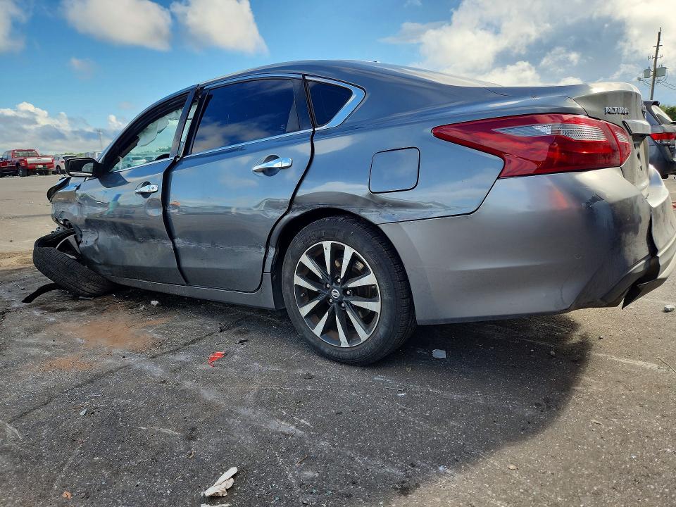 Продаж на аукціоні авто 2018 Nissan Altima, vin: 1N4AL3APXJC236377, номер лоту: 70052246