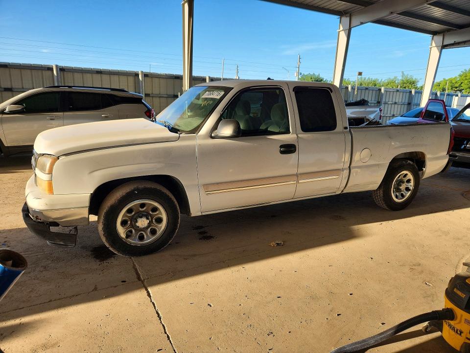 2006 Chevrolet Silverado 1500 მანქანა იყიდება აუქციონზე, vin: 2GCEC19V261299117, აუქციონის ნომერი: 70684716