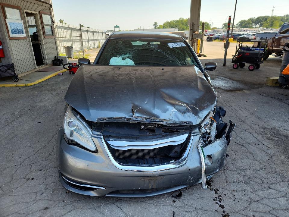 2013 Chrysler 200 მანქანა იყიდება აუქციონზე, vin: 1C3CCBAB1DN583157, აუქციონის ნომერი: 67177506