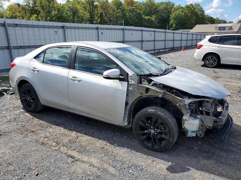 Продажа на аукционе авто 2018 Toyota Corolla, vin: 5YFBURHE2JP808777, номер лота: 70643266