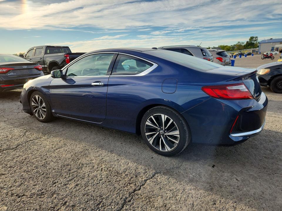 Продажа на аукционе авто 2017 Honda Accord, vin: 1HGCT1B83HA003205, номер лота: 69951386