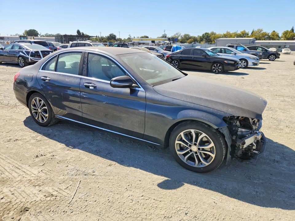 2015 Mercedes-benz C მანქანა იყიდება აუქციონზე, vin: 55SWF4JB3FU046365, აუქციონის ნომერი: 69629386