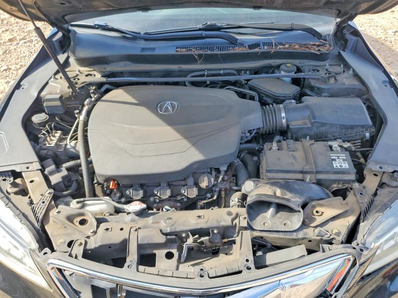 70888056 :رقم المزاد ، 19UUB2F55FA000638 vin ، 2015 Acura Tlx مزاد بيع