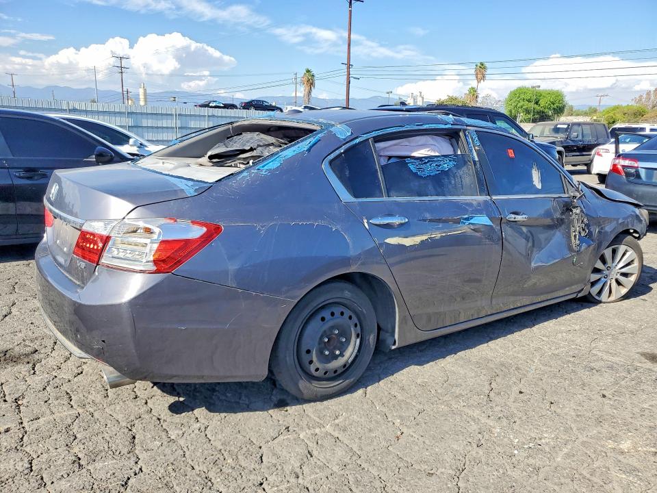 Продажа на аукционе авто 2015 Honda Accord, vin: 1HGCR3F87FA038413, номер лота: 68562706