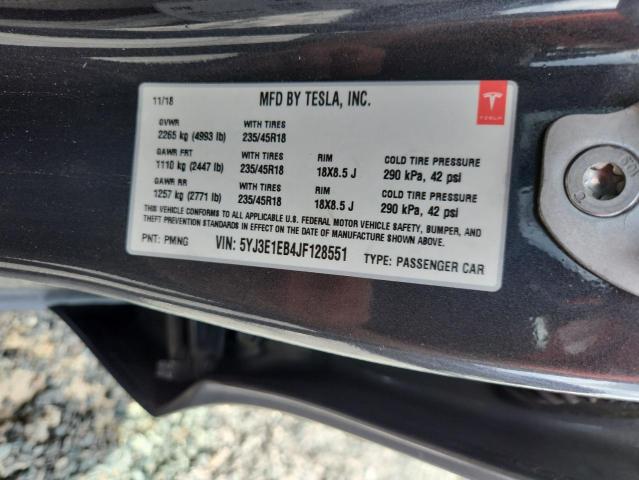 68213596 :رقم المزاد ، 5YJ3E1EB4JF128551 vin ، 2018 Tesla Model 3 مزاد بيع