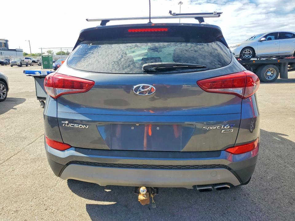 70371756 :رقم المزاد ، KM8J3CA26HU502430 vin ، 2017 Hyundai Tucson مزاد بيع
