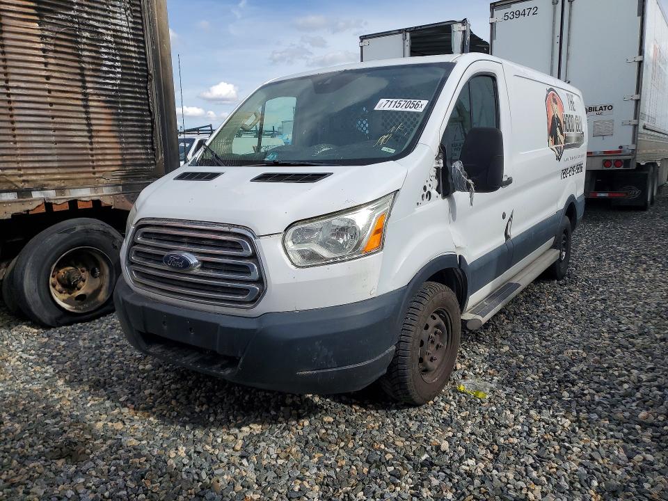 71157056 :رقم المزاد ، 1FTYR1ZM1GKA47315 vin ، 2016 Ford Transit مزاد بيع