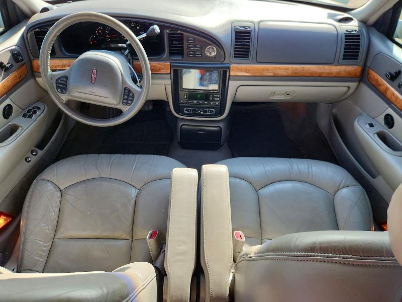 69390156 :رقم المزاد ، 1LNFM97V3WY640553 vin ، 1998 Lincoln Continental مزاد بيع