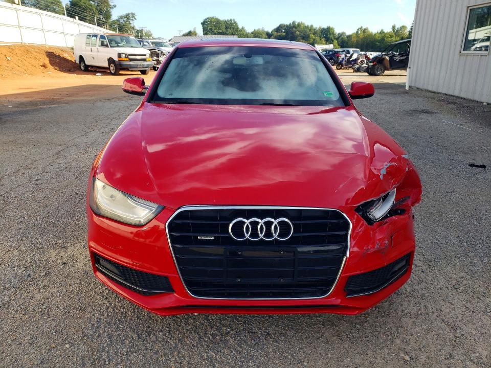 Продажа на аукционе авто 2015 Audi A4, vin: WAUFFAFL4FN039702, номер лота: 68161256