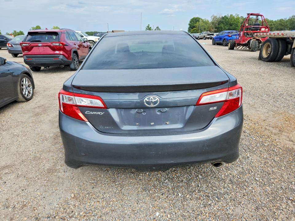 69064616 :رقم المزاد ، 4T1BF1FK1CU068418 vin ، 2012 Toyota Camry مزاد بيع