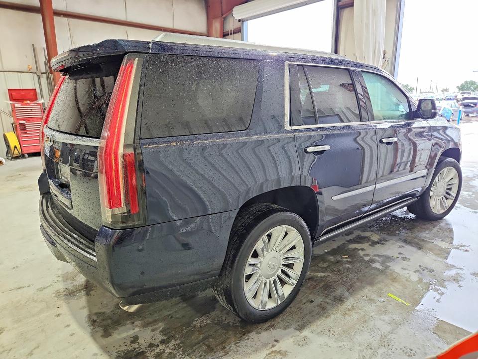 2018 Cadillac Escalade მანქანა იყიდება აუქციონზე, vin: 1GYS4DKJ7JR319283, აუქციონის ნომერი: 68654356