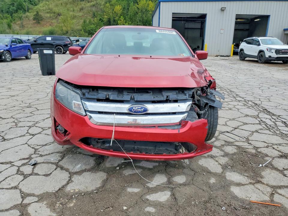 68444466 :رقم المزاد ، 3FAHP0JG1AR334295 vin ، 2010 Ford Fusion مزاد بيع