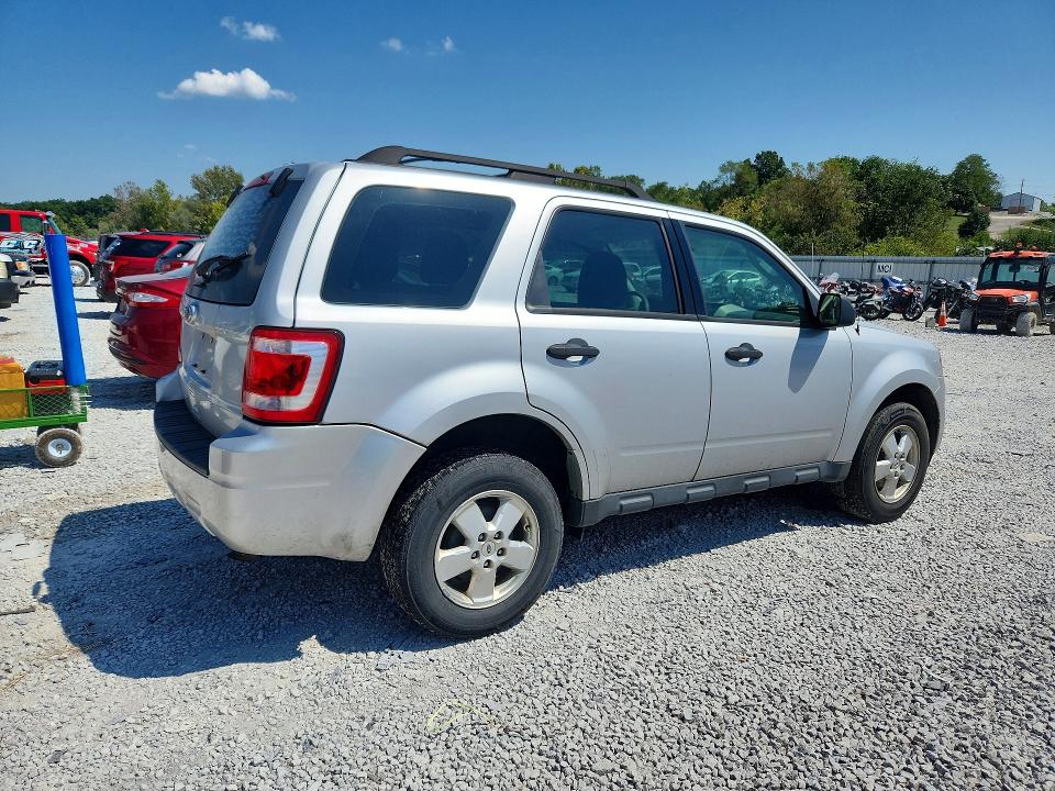 67725806 :رقم المزاد ، 1FMCU0C78CKC62895 vin ، 2012 Ford Escape مزاد بيع