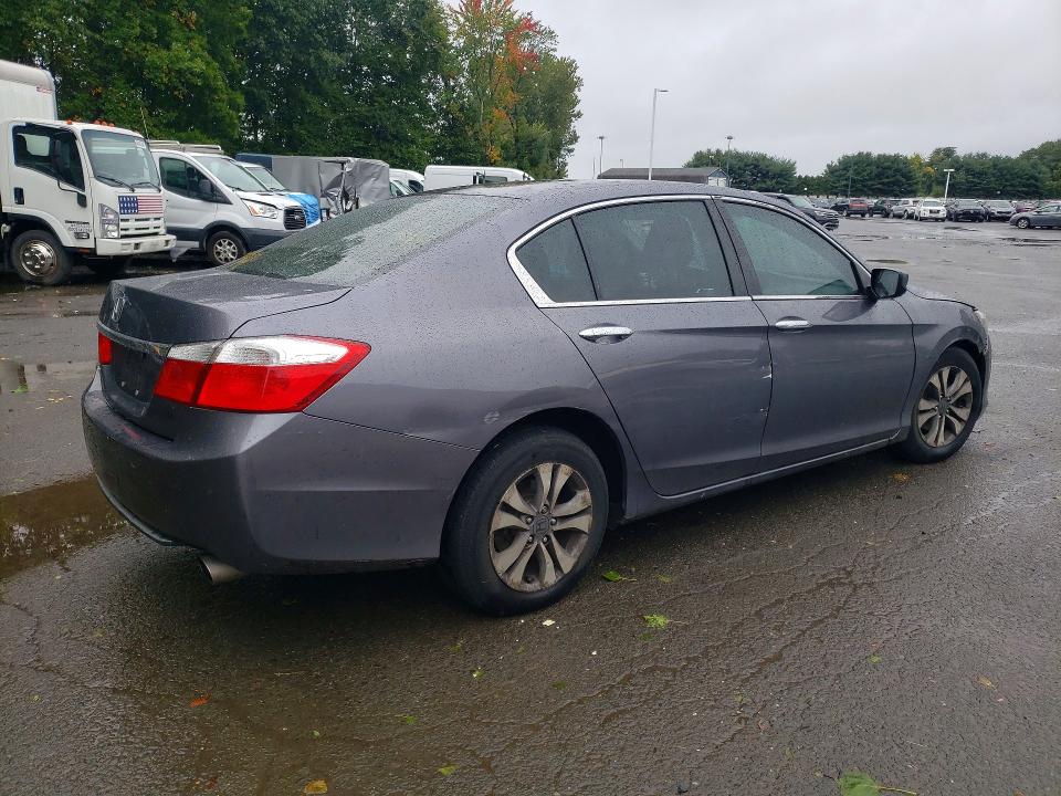 2015 Honda Accord მანქანა იყიდება აუქციონზე, vin: 1HGCR2F37FA260495, აუქციონის ნომერი: 71105476