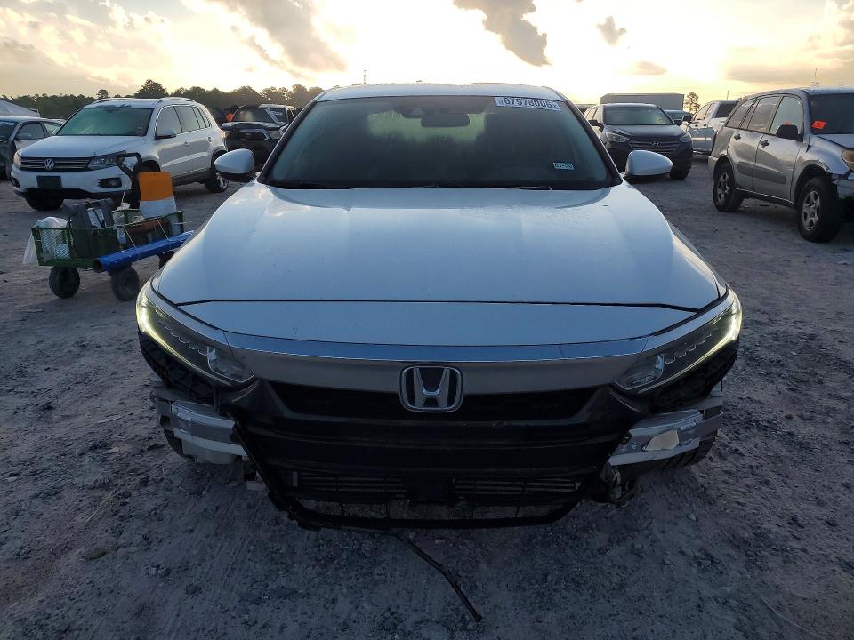 Продажа на аукционе авто 2019 Honda Accord, vin: 1HGCV1F19KA168805, номер лота: 67978006