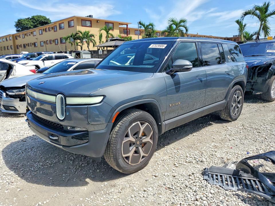 67529906 :رقم المزاد ، 7PDSGABA7RN036888 vin ، 2024 Rivian R1s مزاد بيع