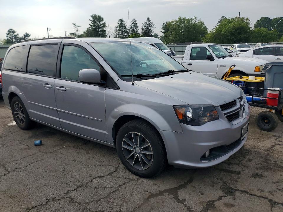 67336076 :رقم المزاد ، 2C4RDGEG0HR786846 vin ، 2017 Dodge Grand Caravan مزاد بيع