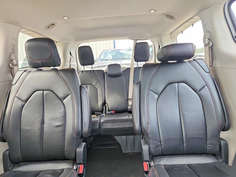 67662706 :رقم المزاد ، 2C4RC1BG5HR576960 vin ، 2017 Chrysler Pacifica مزاد بيع