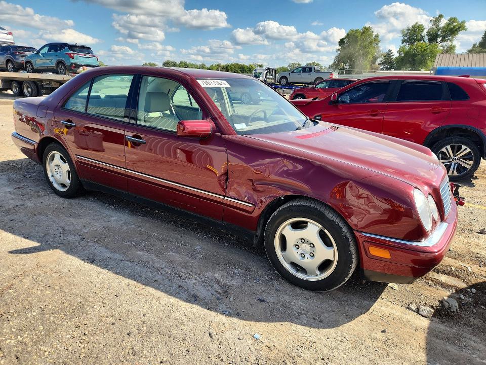 Продаж на аукціоні авто 1999 Mercedes-benz E, vin: WDBJF70H0XA825525, номер лоту: 70077006