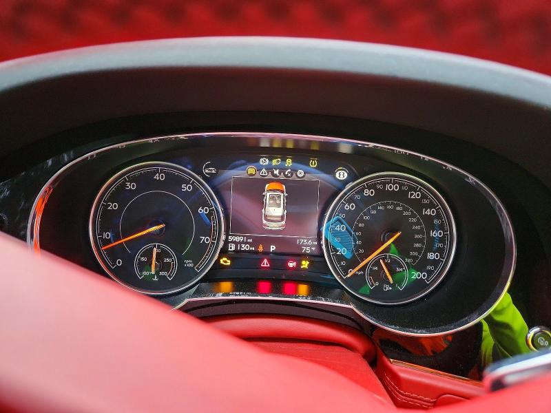 2018 Bentley Bentayga მანქანა იყიდება აუქციონზე, vin: SJAAC2ZV8JC020729, აუქციონის ნომერი: 67477456