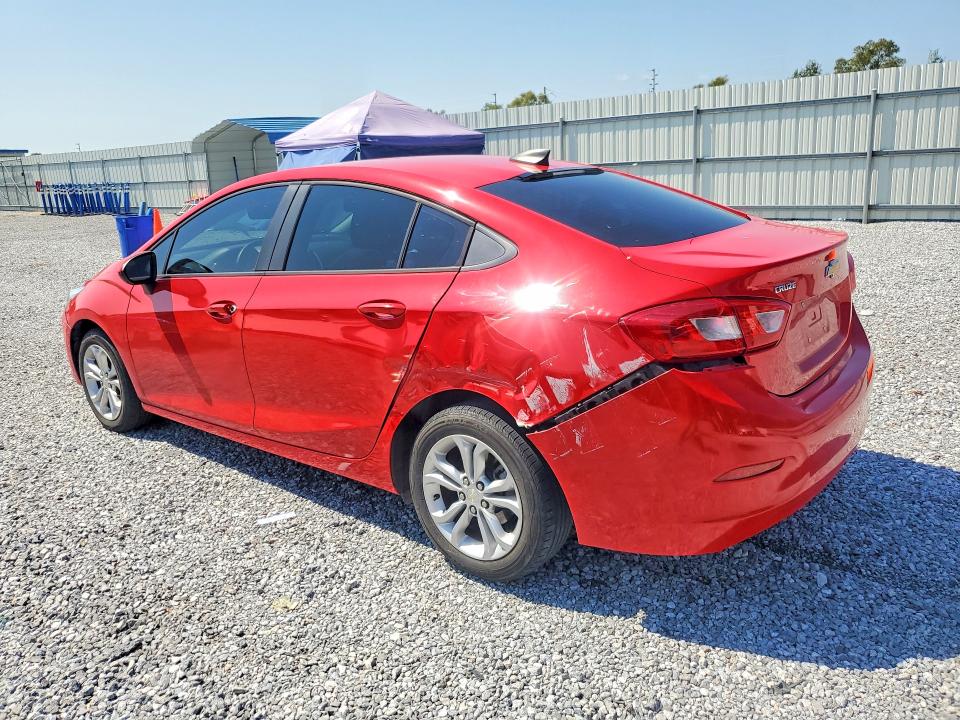 69518736 :رقم المزاد ، 1G1BC5SM0K7113253 vin ، 2019 Chevrolet Cruze مزاد بيع