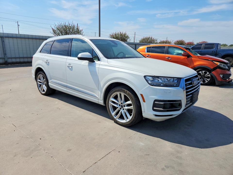2017 Audi Q7 მანქანა იყიდება აუქციონზე, vin: WA1VAAF78HD048017, აუქციონის ნომერი: 66771746