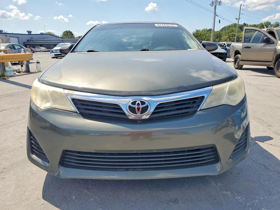 67443216 :رقم المزاد ، 4T1BF1FKXCU636701 vin ، 2012 Toyota Camry مزاد بيع