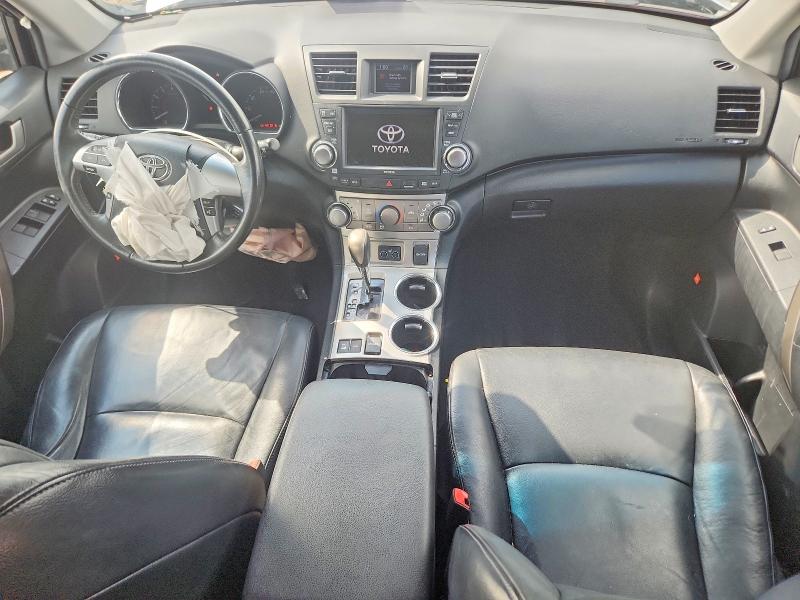 68820146 :رقم المزاد ، 5TDBK3EH0CS110888 vin ، 2012 Toyota Highlander مزاد بيع