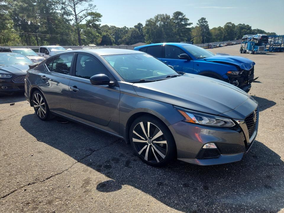 2020 Nissan Altima მანქანა იყიდება აუქციონზე, vin: 1N4BL4CV4LC123890, აუქციონის ნომერი: 69615666