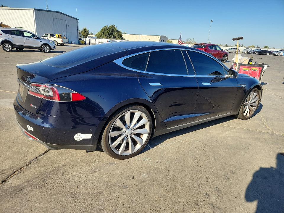 Продажа на аукционе авто 2014 Tesla Model S, vin: 5YJSA1H18EFP57133, номер лота: 59409906