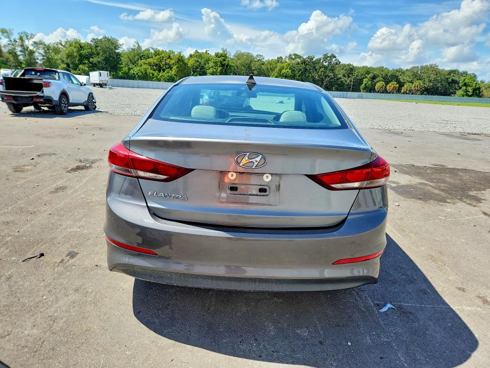 69703876 :رقم المزاد ، 5NPD84LF0JH283893 vin ، 2018 Hyundai Elantra مزاد بيع