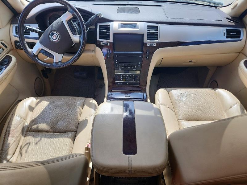 2007 Cadillac Escalade მანქანა იყიდება აუქციონზე, vin: 1GYFK66847R270711, აუქციონის ნომერი: 68335476