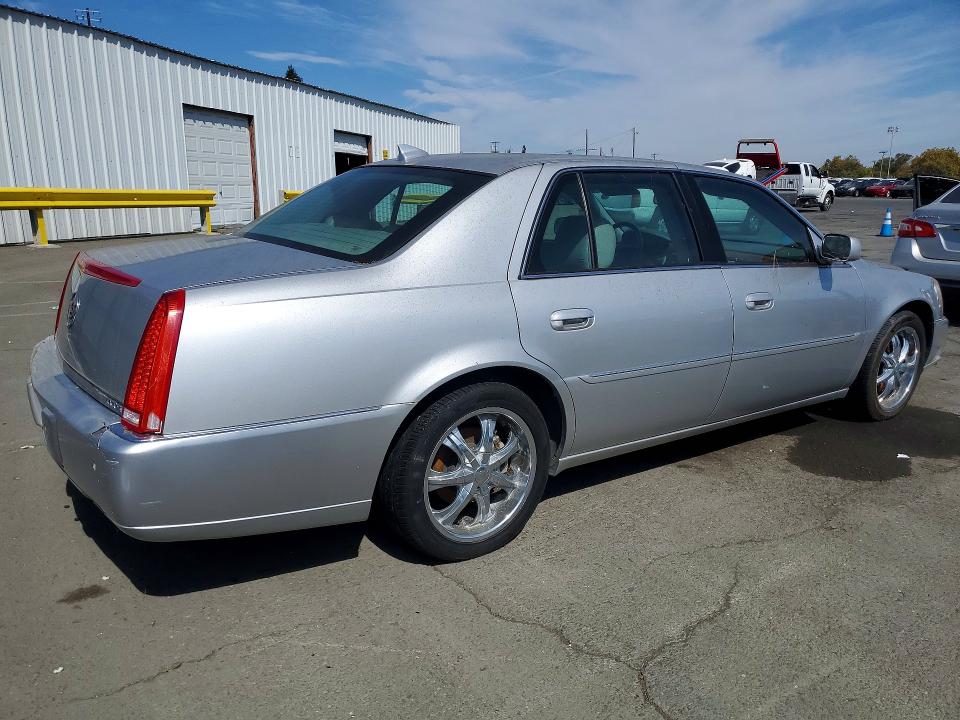 Продаж на аукціоні авто 2011 Cadillac Dts, vin: 1G6KH5E62BU136463, номер лоту: 70574046