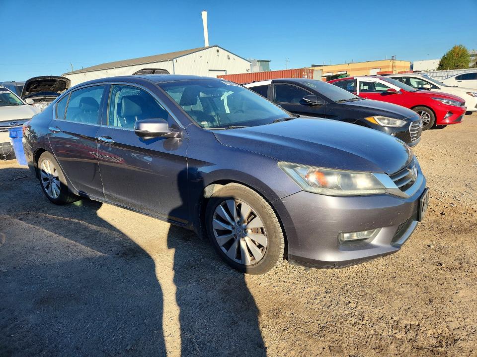 70287146 :رقم المزاد ، 1HGCR2F88DA800364 vin ، 2013 Honda Accord مزاد بيع
