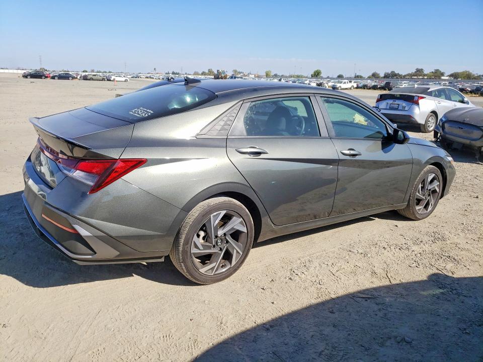 68880656 :رقم المزاد ، KMHLM4DG5SU984754 vin ، 2025 Hyundai Elantra مزاد بيع