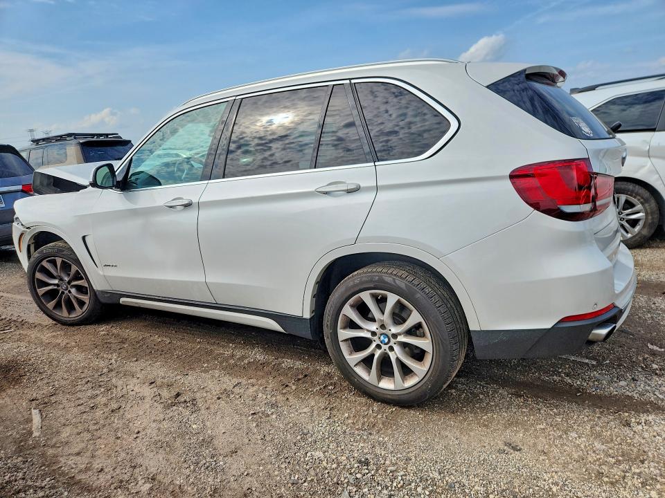 67113876 :رقم المزاد ، 5UXKR0C53F0K63080 vin ، 2015 Bmw X5 مزاد بيع
