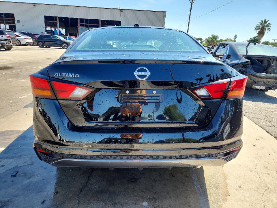 68280826 :رقم المزاد ، 1N4BL4DV5TN310171 vin ، 2026 Nissan Altima مزاد بيع