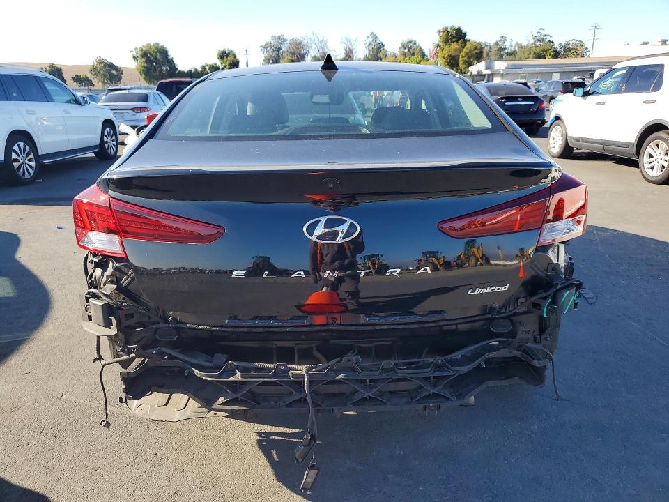 Auction sale of the 2019 Hyundai Elantra, vin: 5NPD84LF2KH484132, lot number: 68650906