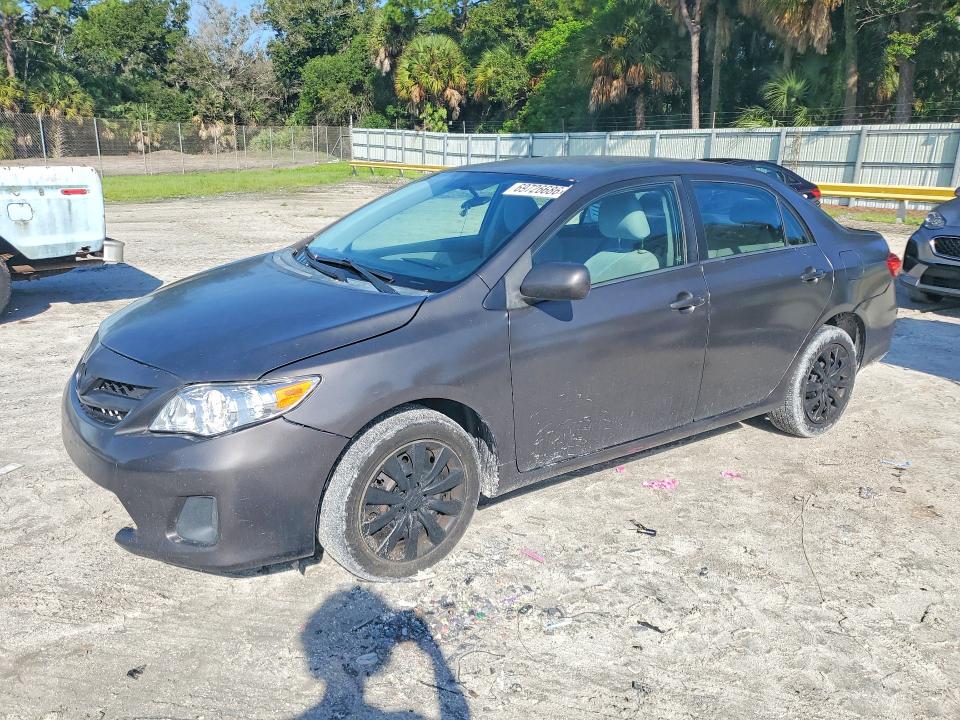 69726686 :رقم المزاد ، 2T1BU4EE7BC669268 vin ، 2011 Toyota Corolla مزاد بيع