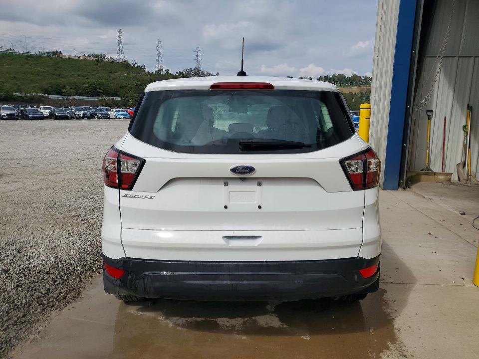 2018 Ford Escape მანქანა იყიდება აუქციონზე, vin: 1FMCU0F70JUB69690, აუქციონის ნომერი: 69899286