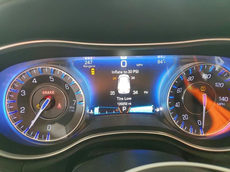 70283076 :رقم المزاد ، 2C3CCAKG9JH268552 vin ، 2018 Chrysler 300 مزاد بيع