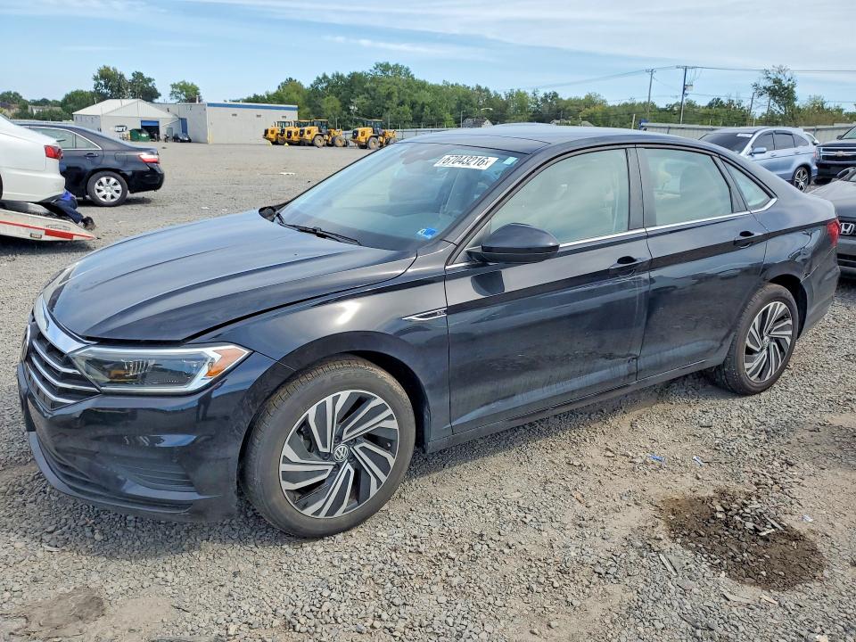 67043216 :رقم المزاد ، 3VWE57BU5MM040719 vin ، 2021 Volkswagen Jetta مزاد بيع
