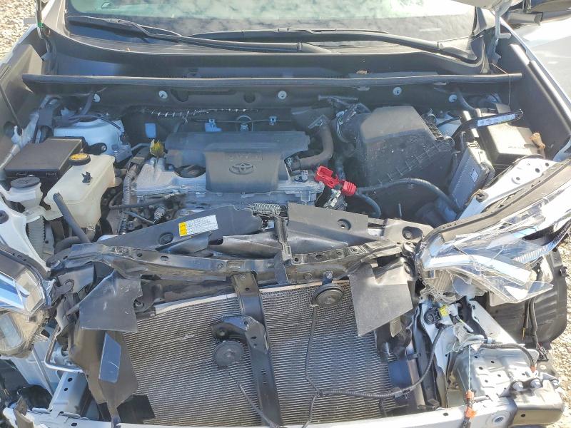 Продаж на аукціоні авто 2017 Toyota Rav4, vin: 2T3JFREV4HW672629, номер лоту: 69621036