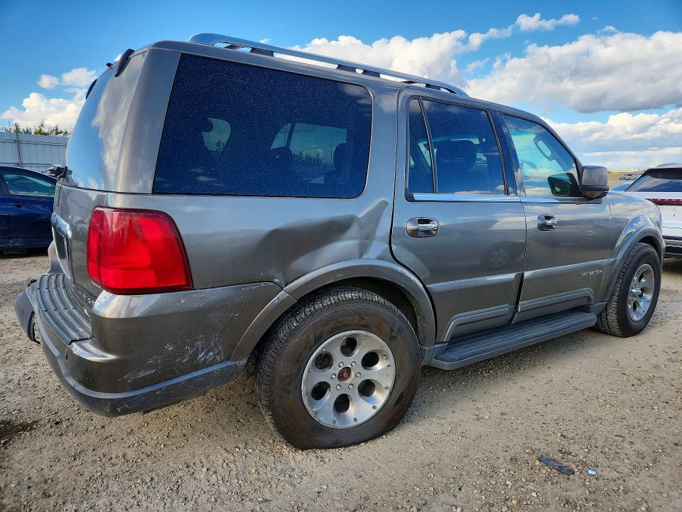 Продажа на аукционе авто 2003 Lincoln Navigator, vin: 5LMFU28R63LJ48811, номер лота: 70217126