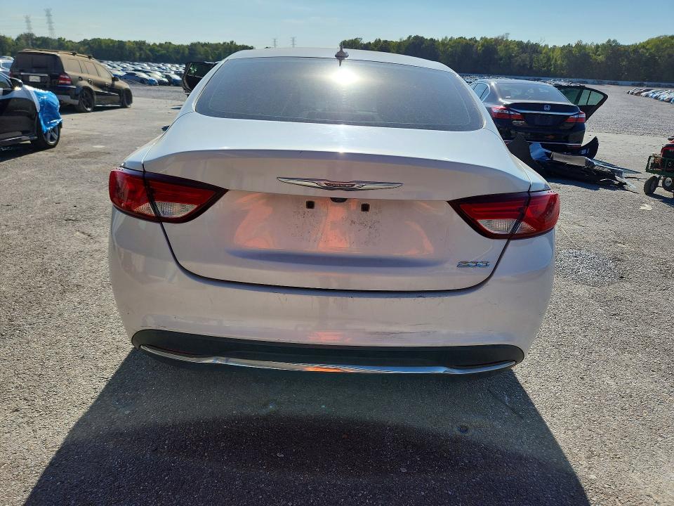 Продаж на аукціоні авто 2015 Chrysler 200, vin: 1C3CCCAB9FN677599, номер лоту: 69616106